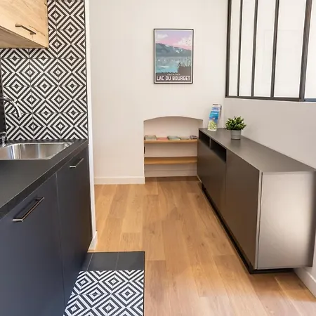 Standing 3* Le Bernascon * 艾克斯莱班