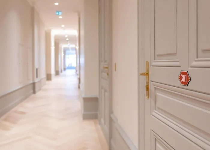 Standing 3* Le Bernascon